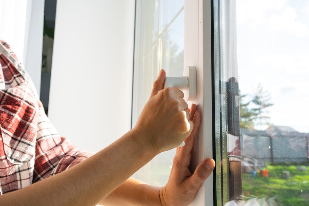 AdobeStock_1968763925 Glass Window Handle Hardware